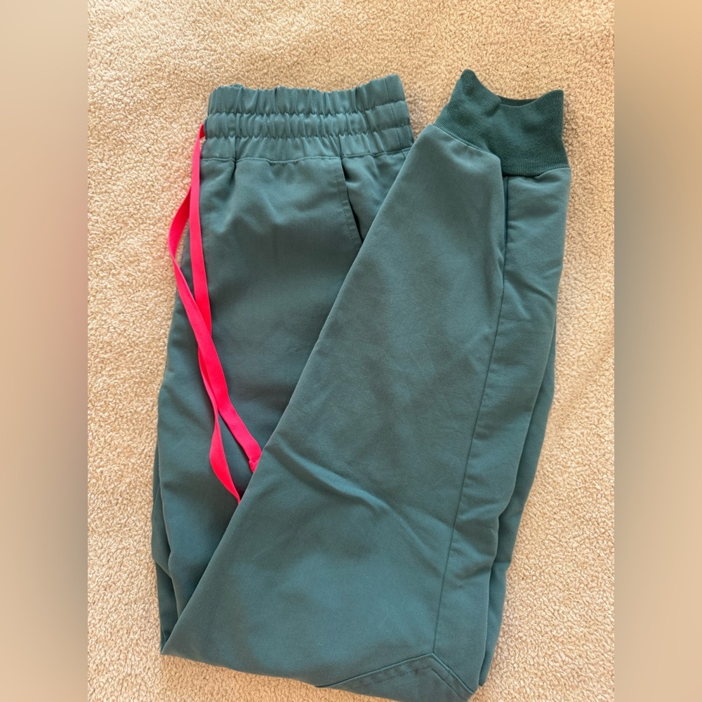High Waisted Zamora Jogger Scrub Pants - Picture 2 of 4